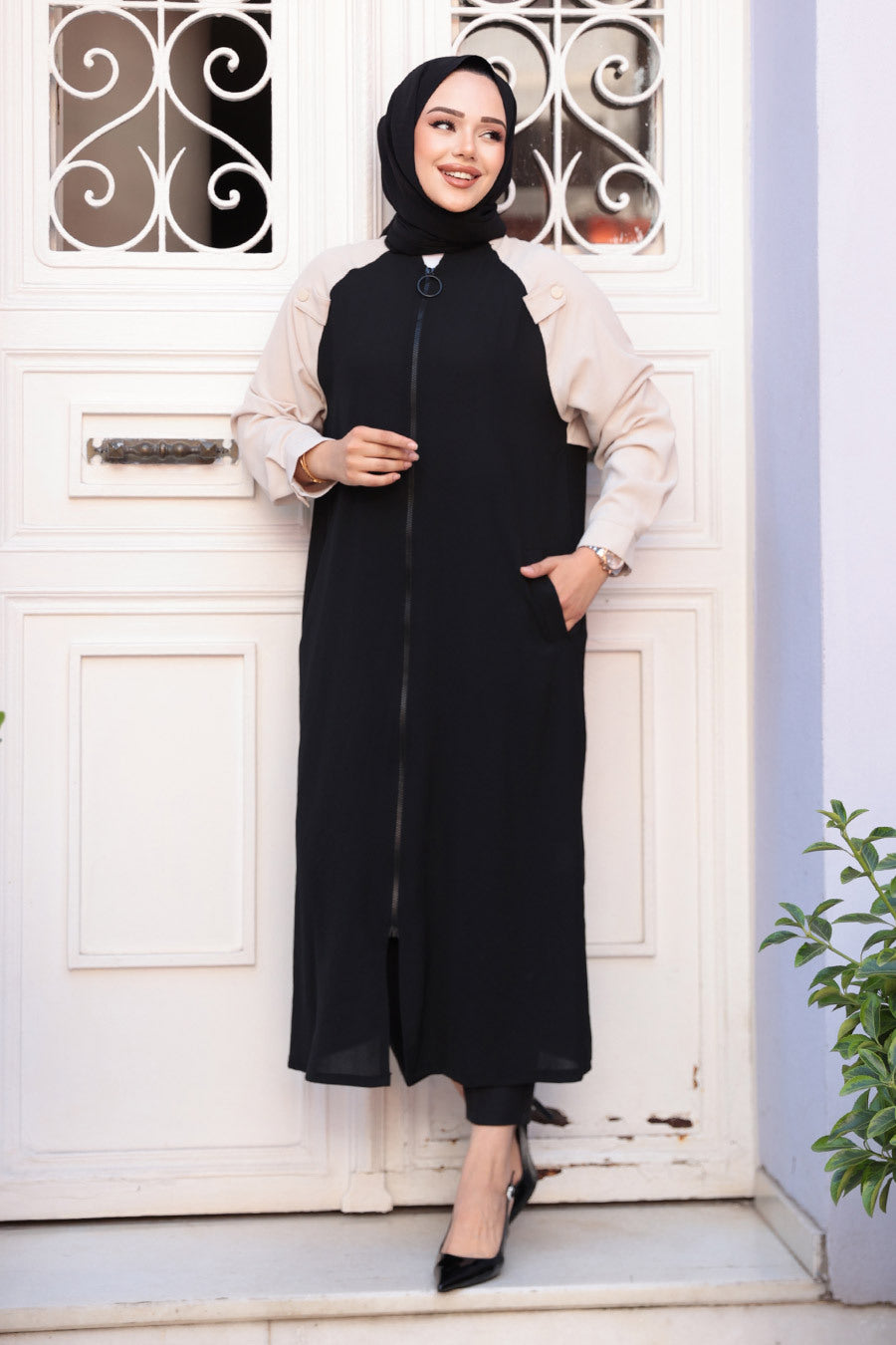 Black block dress